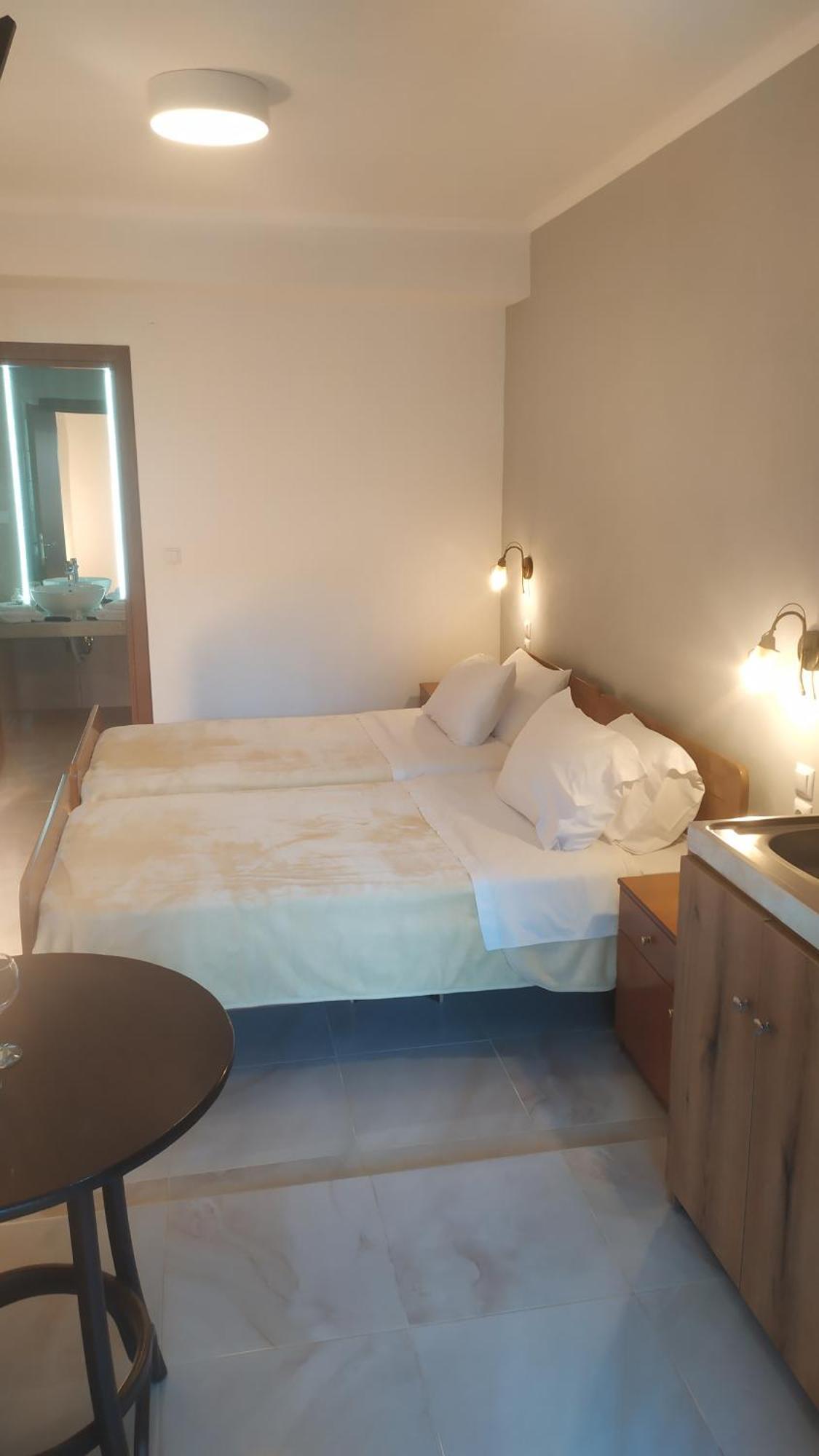 Smallhotel - Vevi 외부 사진